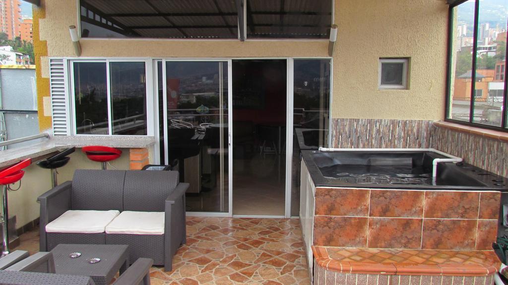 Apartamentos En El Poblado Medellín Exteriör bild