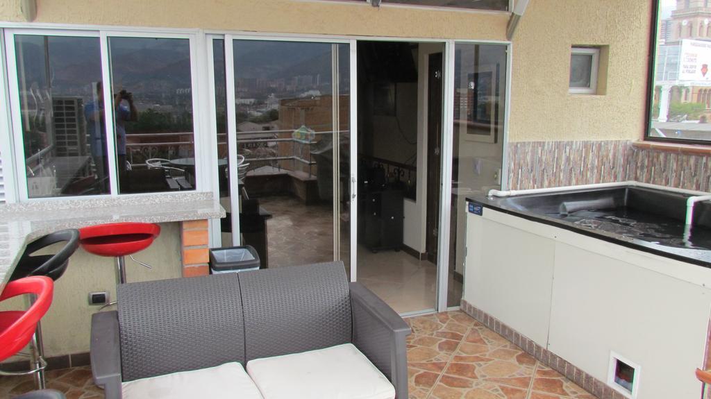 Apartamentos En El Poblado Medellín Exteriör bild