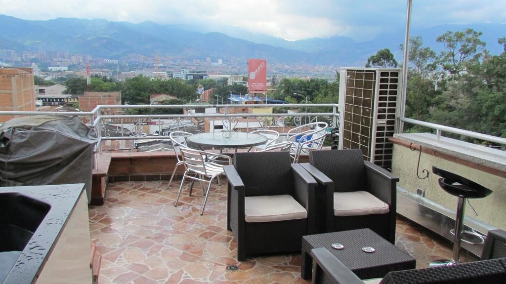 Apartamentos En El Poblado Medellín Exteriör bild