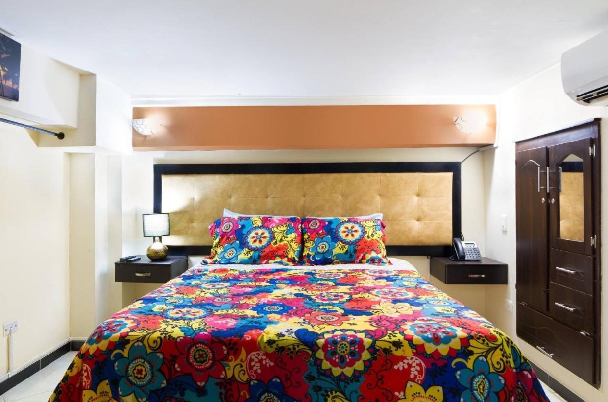 Apartamentos En El Poblado Medellín Exteriör bild