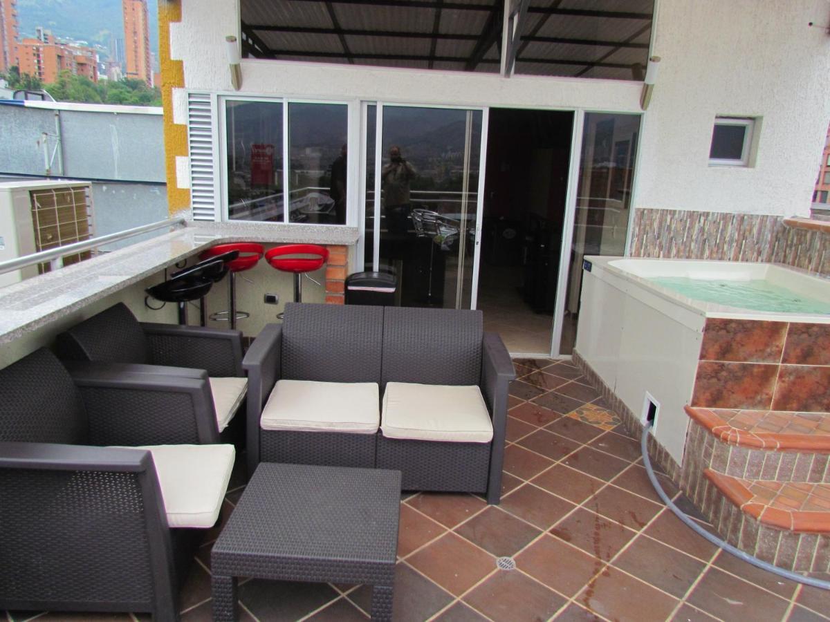 Apartamentos En El Poblado Medellín Exteriör bild